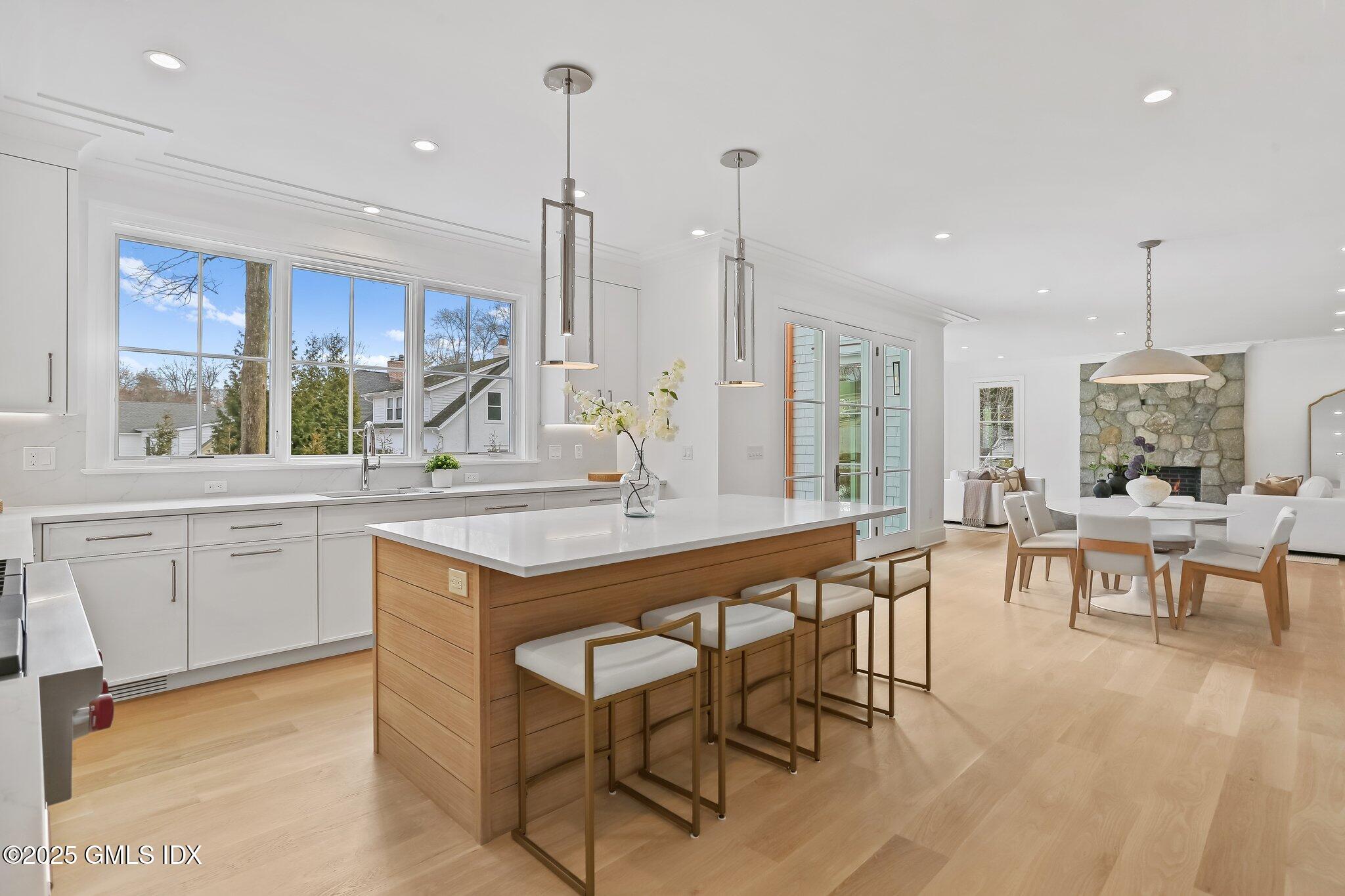 118 Leroy Avenue Darien, CT 06820 - Photo 12 of 37 Kitchen & Family