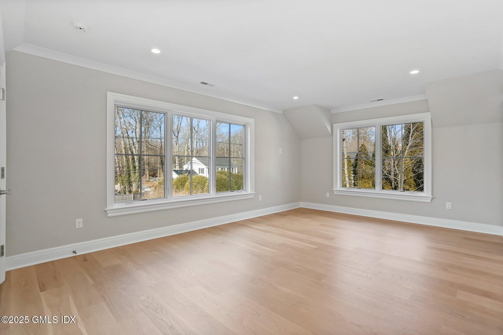 118 Leroy Avenue Darien, CT 06820 - Photo 26 of 37 Bedroom 2