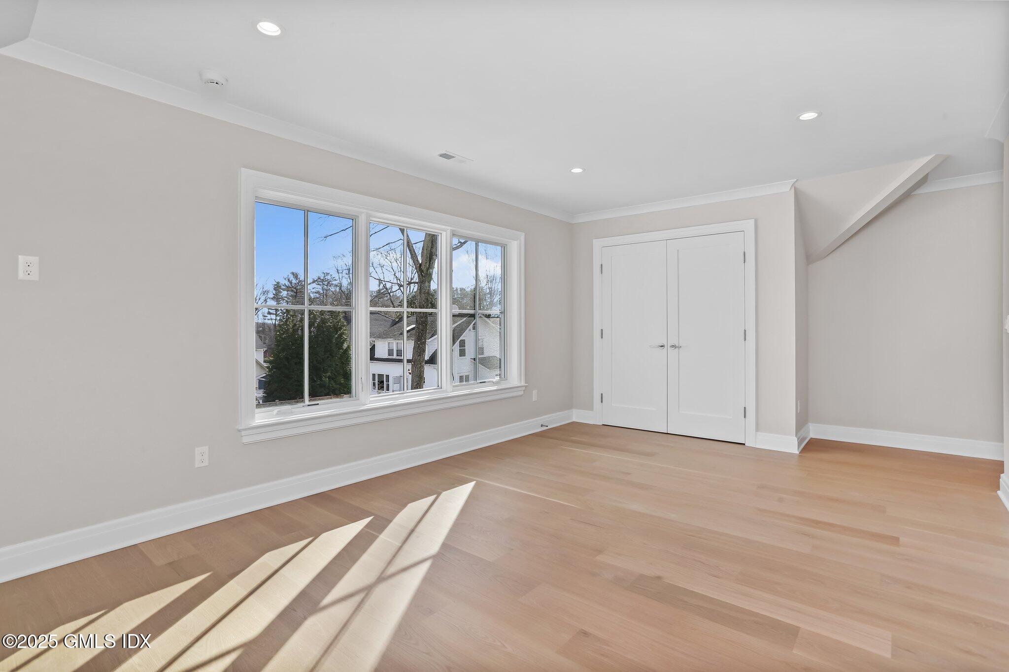 118 Leroy Avenue Darien, CT 06820 - Photo 29 of 37 Bedroom 5