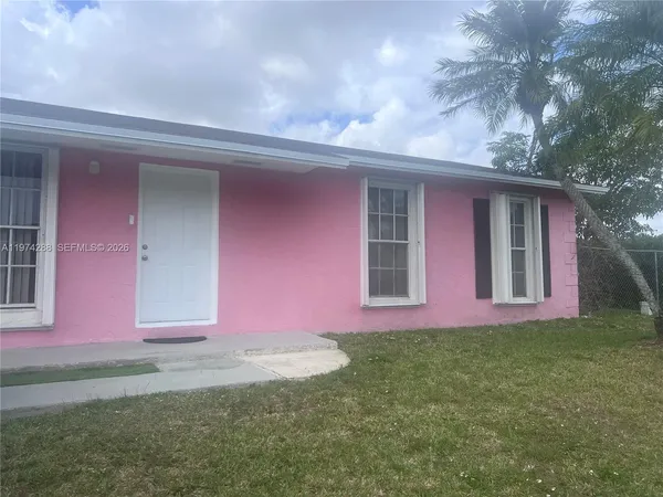 $3,100 | 26120 Southwest 130th Avenue, Homestead, FL 33032