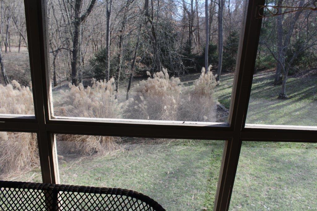 1982 Banyan Tree Road Collinsville, IL 62234 - Photo 15 of 23 Gallery Image 15
