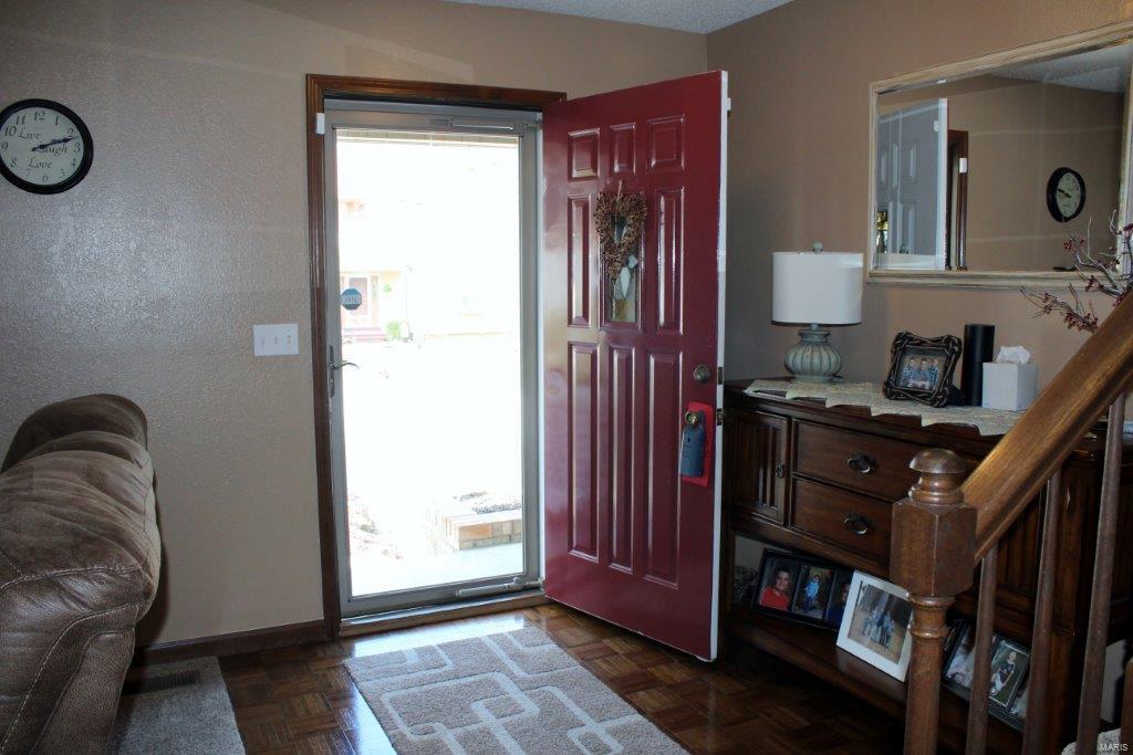 1982 Banyan Tree Road Collinsville, IL 62234 - Photo 16 of 23 Gallery Image 16