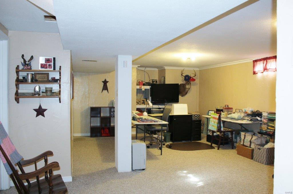 1982 Banyan Tree Road Collinsville, IL 62234 - Photo 20 of 23 Gallery Image 20