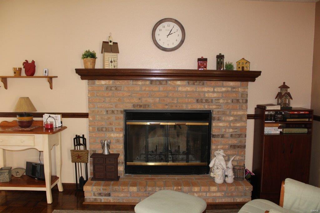 1982 Banyan Tree Road Collinsville, IL 62234 - Photo 6 of 23 Gallery Image 6