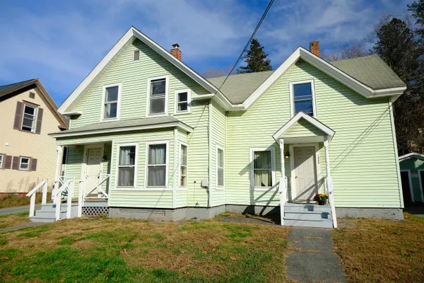 $195,000 | 194 Charles Street, Lyndonville, VT 05851