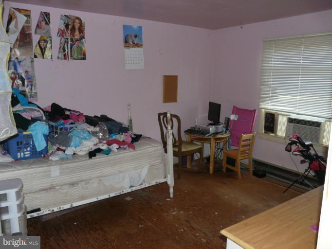 6158 Telegraph Road Elkton, MD 21921 - Photo 11 of 12 a room with furniture and a table
