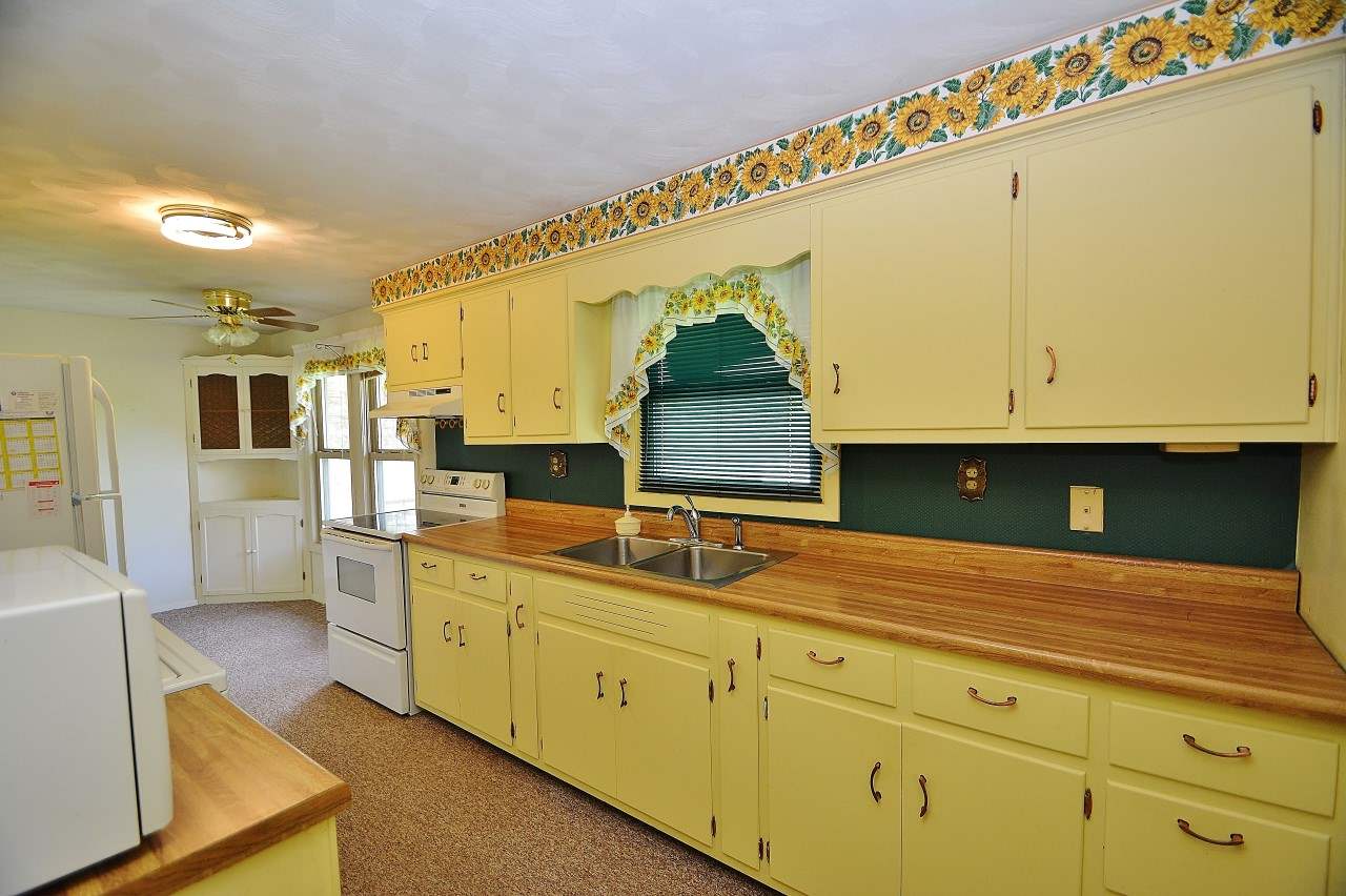 2208 South Hadley Road Fort Wayne, IN 46804 - Photo 8 of 31 Gallery Image 8