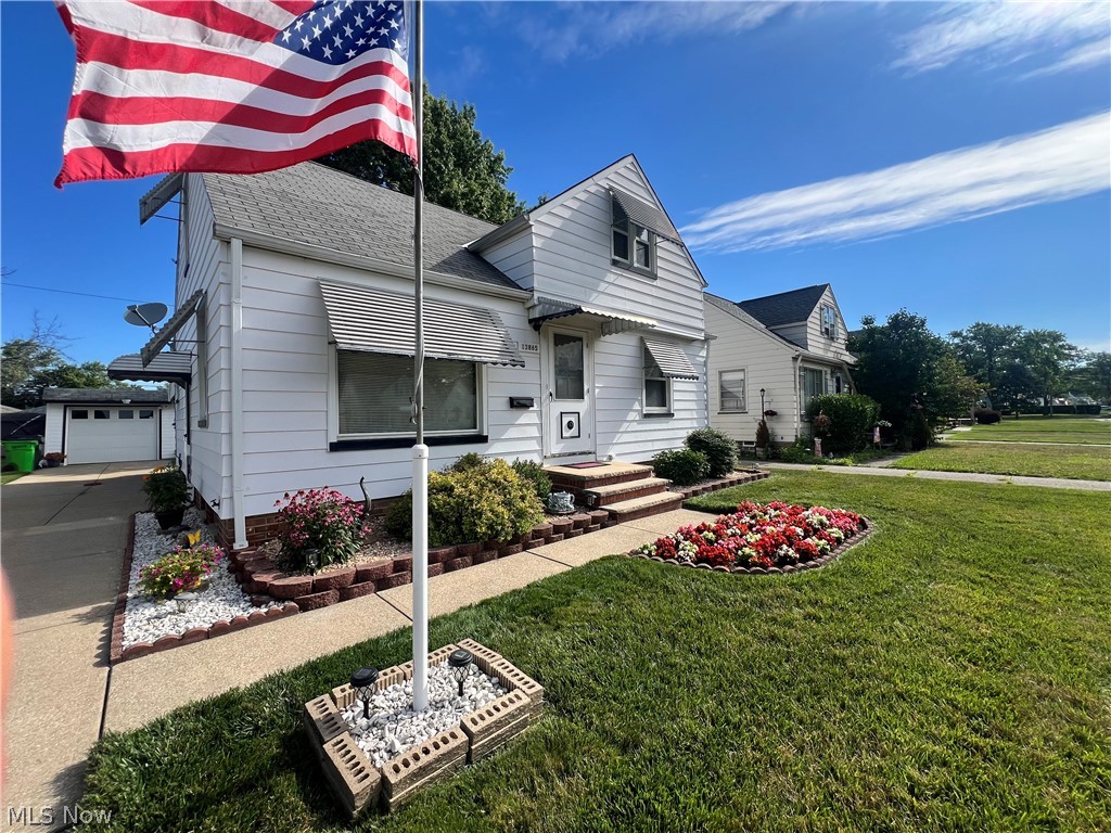 13865 Hathaway Road Cleveland, OH 44125 - Photo 3 of 40 Gallery Image 3