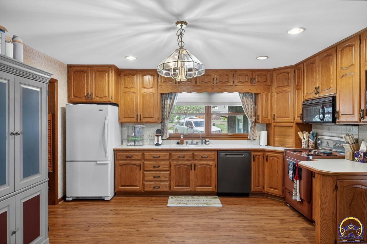 4830 Northwest Pottawatomie Road Topeka, KS 66618 - Photo 15 of 38