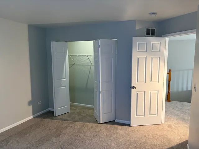 $3,250 | 1155 Clover Hill Lane, Elgin, IL 60120