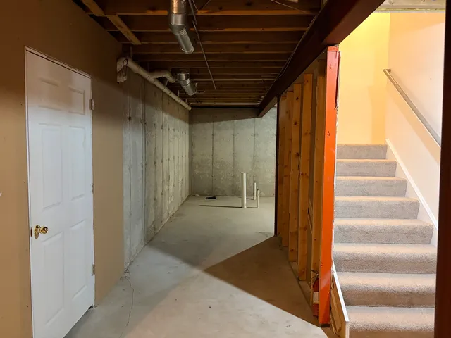 $3,250 | 1155 Clover Hill Lane, Elgin, IL 60120