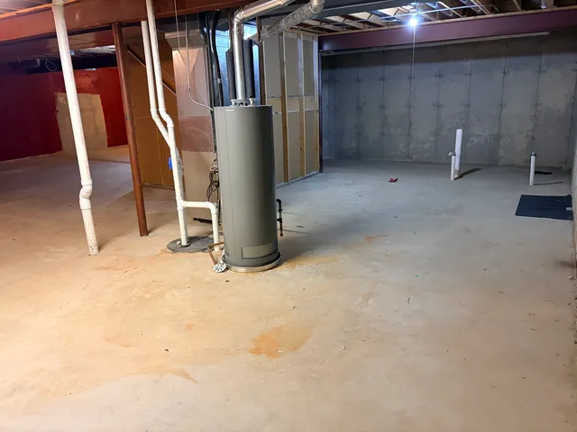 $3,250 | 1155 Clover Hill Lane, Elgin, IL 60120