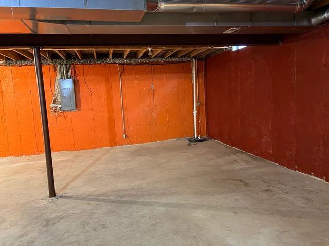 $3,250 | 1155 Clover Hill Lane, Elgin, IL 60120