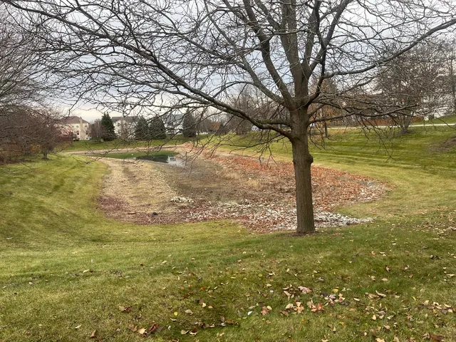 $3,250 | 1155 Clover Hill Lane, Elgin, IL 60120