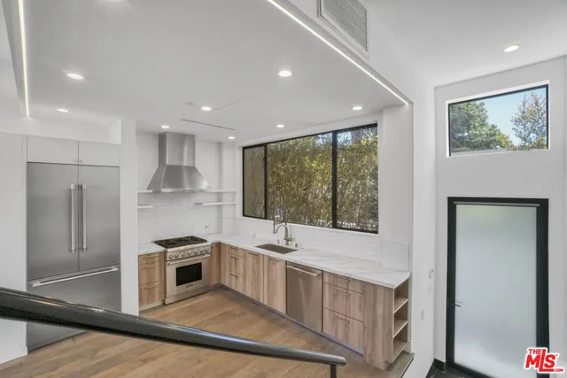 $5,700 | 1447 North Martel Avenue, Los Angeles, CA 90046