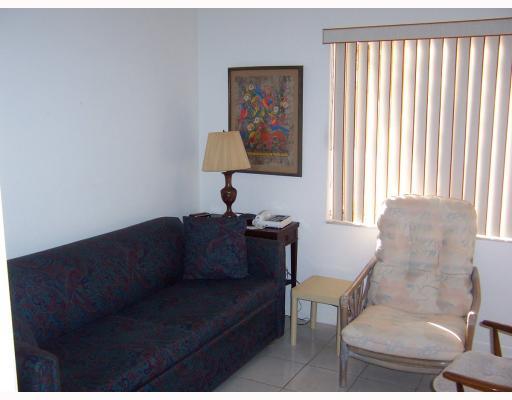 8681 Sunbird Place Boca Raton, FL 33496 - Photo 5 of 6 Additional Photo