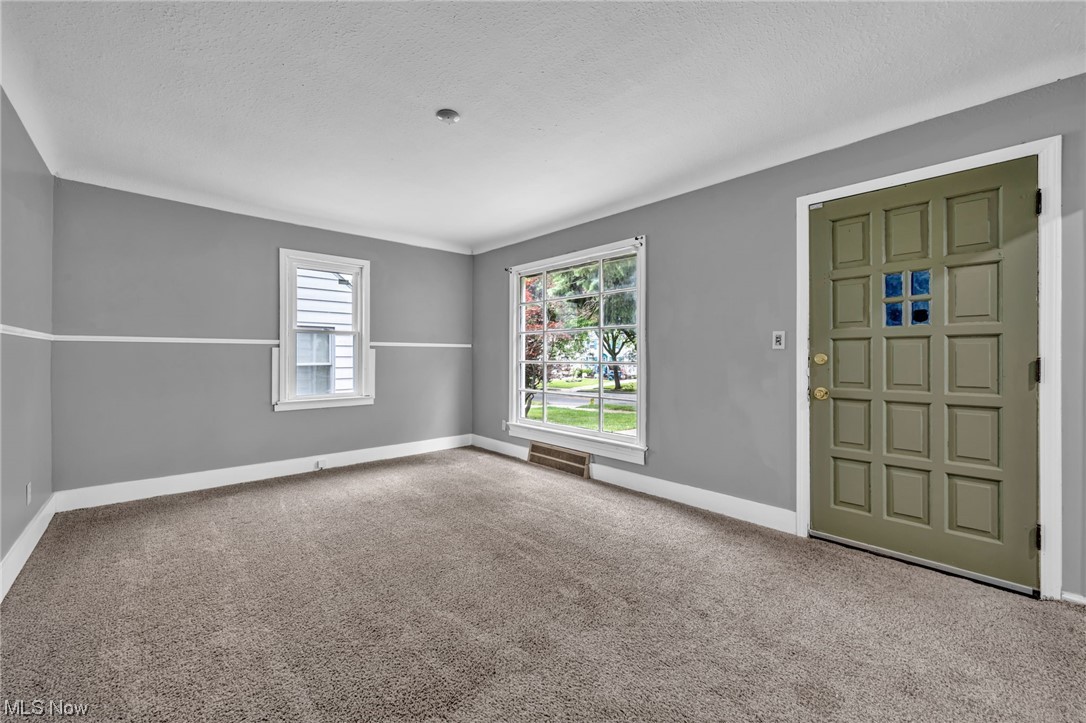 19504 Libby Road Maple Heights, OH 44137 - Photo 7 of 27 Gallery Image 7
