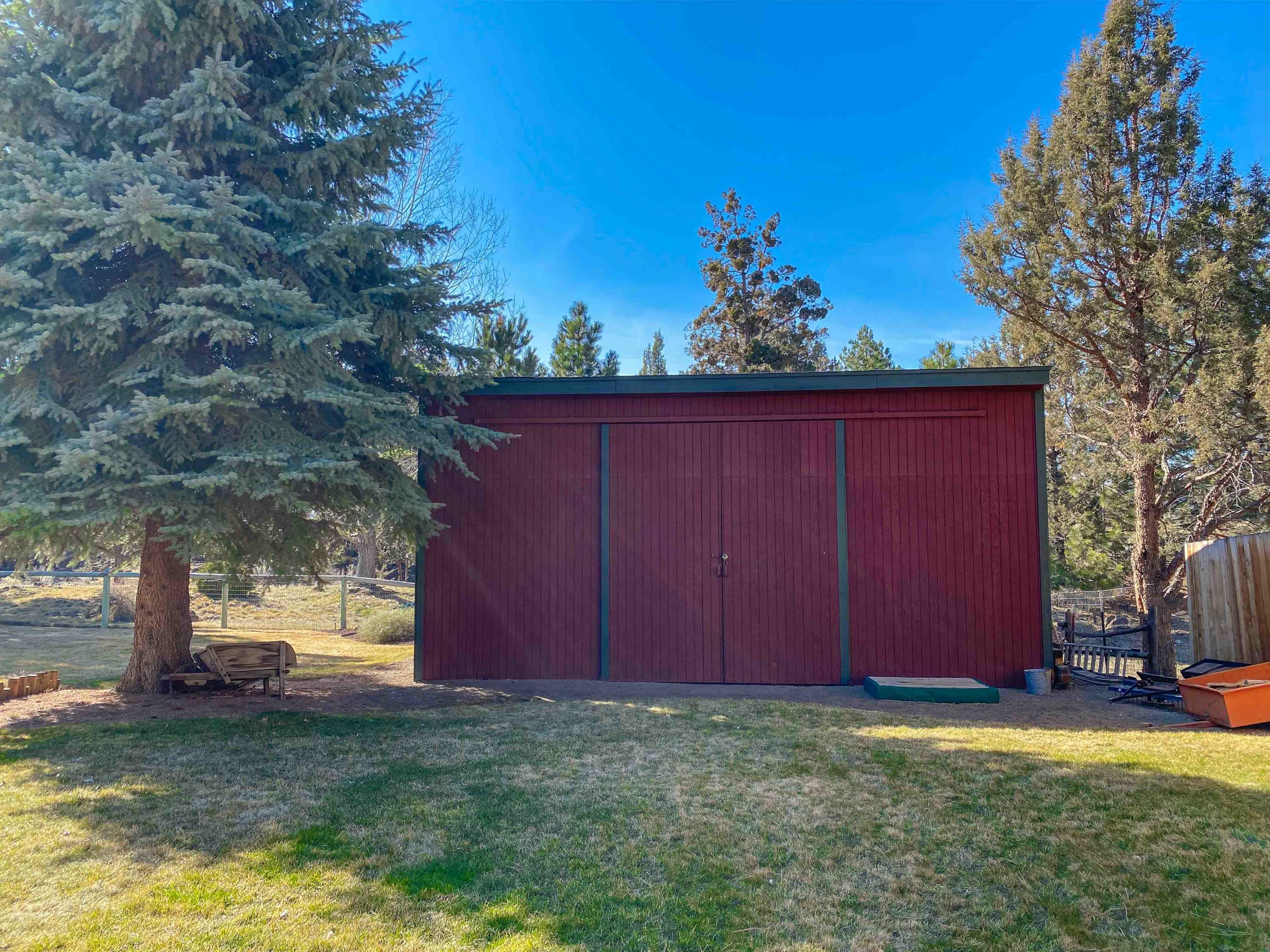 64943 Hunnell Road Bend, OR 97703 - Photo 47 of 70 IMG_9588