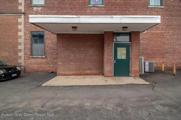 $17 | 81 North Main Street, Ellenville, NY 12428