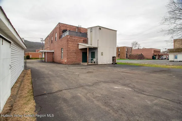 $17 | 81 North Main Street, Ellenville, NY 12428