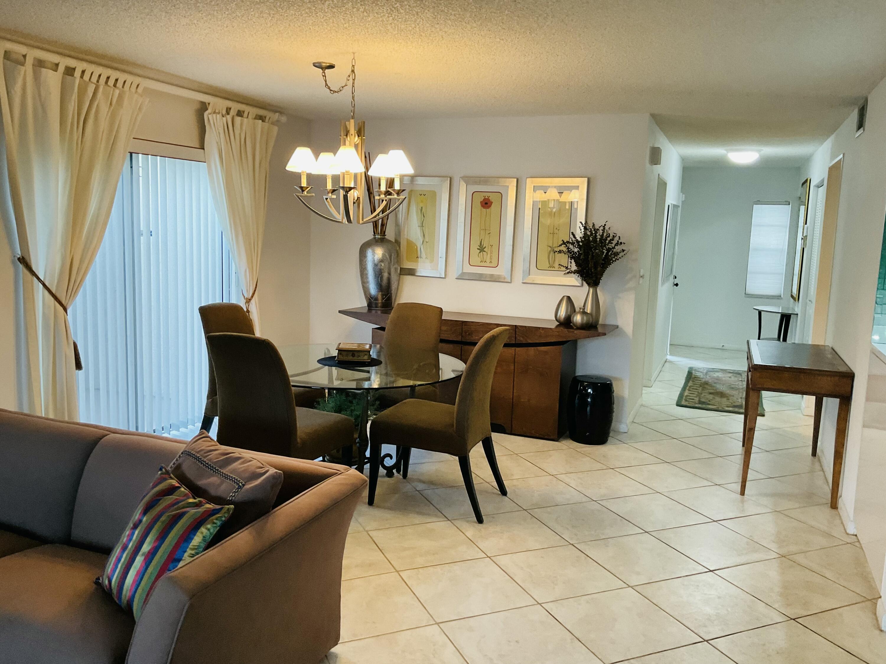 7979 Eastlake Drive, Unit F Boca Raton, FL 33433 - Photo 5 of 26 Dinning Room