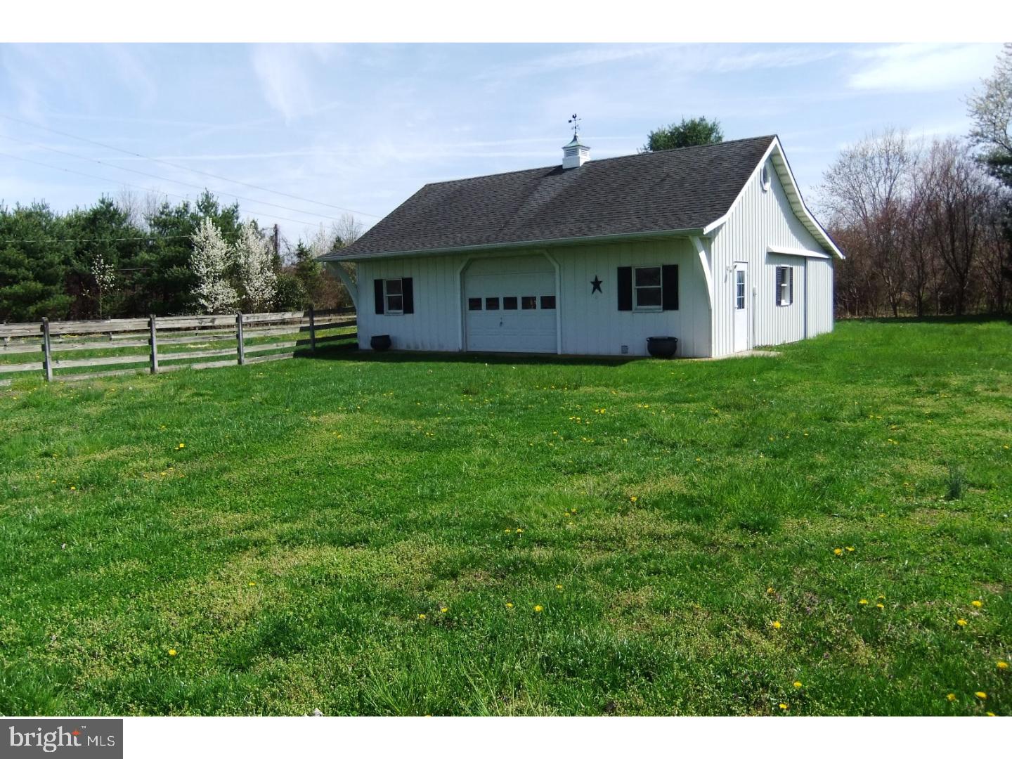 1743 Church Road Southampton, NJ 08088 - Photo 4 of 25 Gallery Image 4