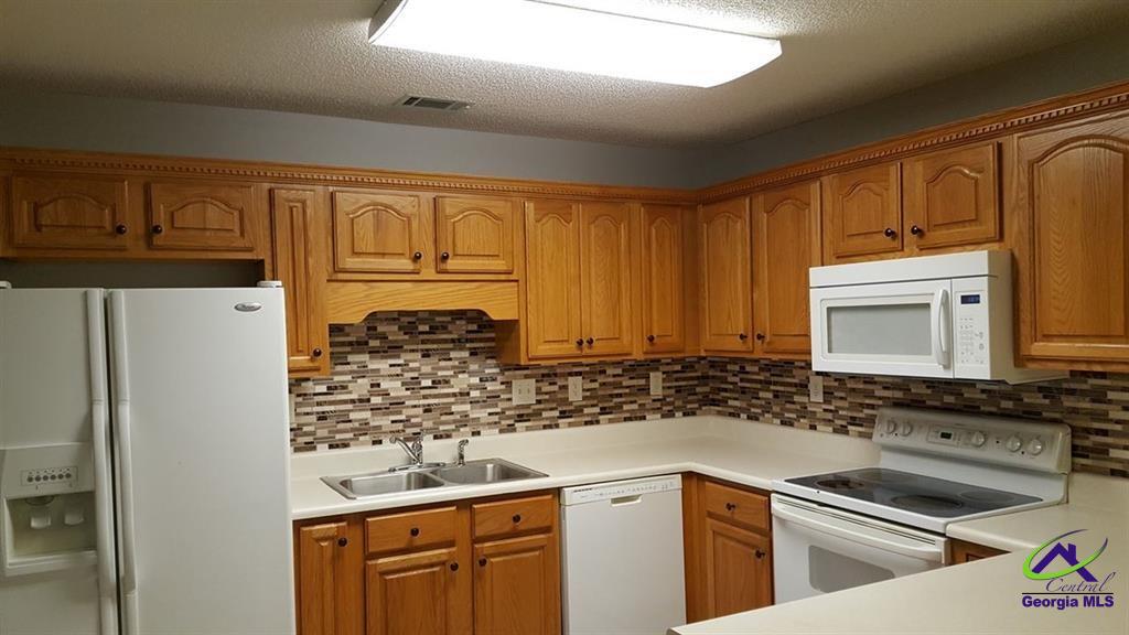 201 Willis Creek Road Warner Robins, GA 31088 - Photo 3 of 13