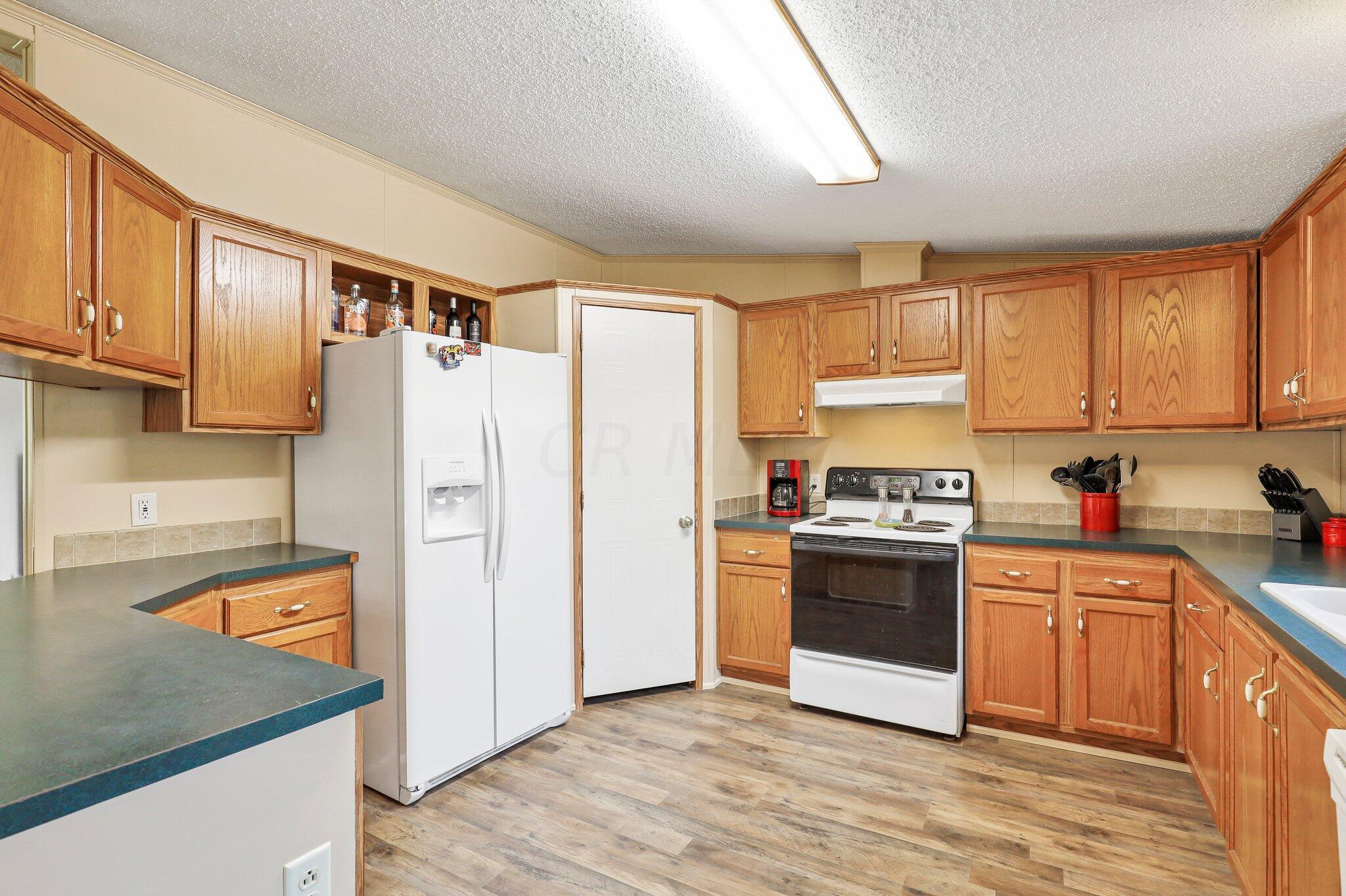 17288 Short Road Utica, OH 43080 - Photo 11 of 33 29-web-or-mls-_MG_5361