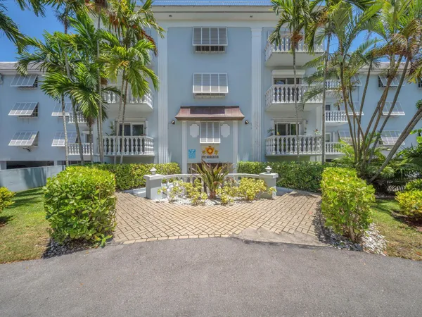 $340,000 | 1150 Madruga Avenue, Unit C302, Miami, FL 33146