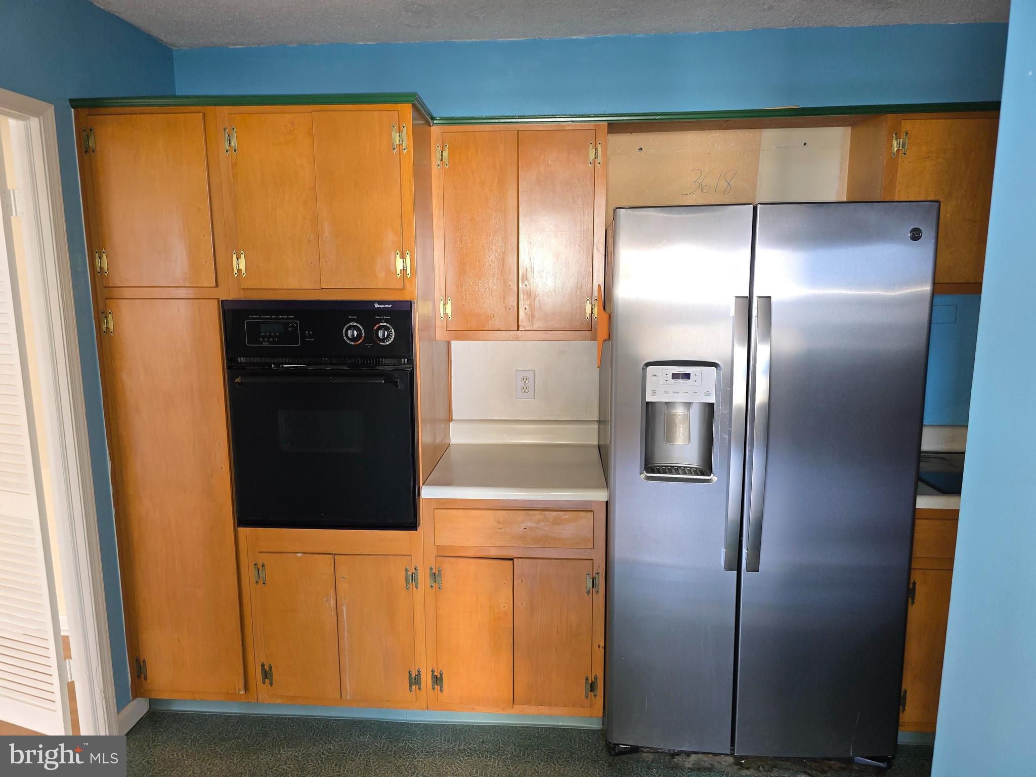 1101 St Paul Street, Unit 1212 Baltimore, MD 21202 - Photo 12 of 31 Kitchen