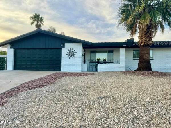 $3,200 | 2715 Shasta Lane, Lake Havasu City, AZ 86403
