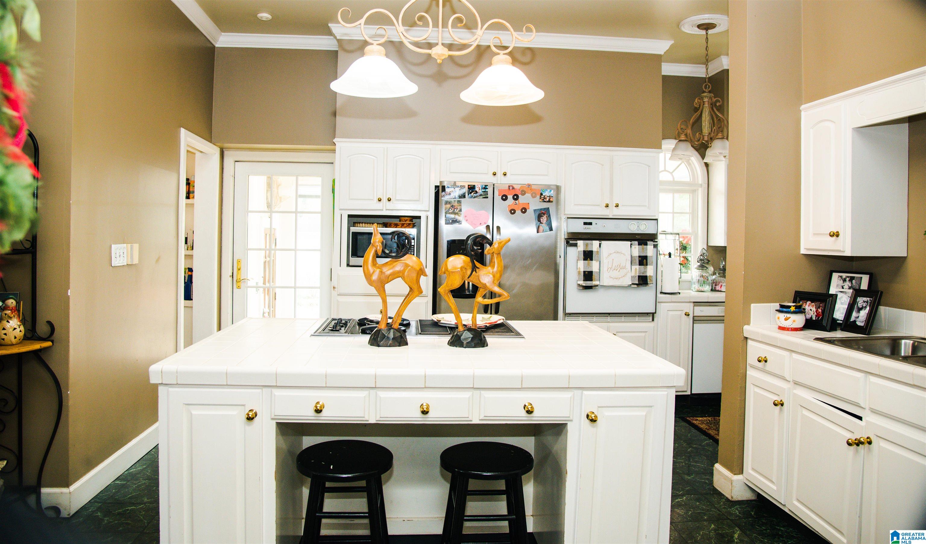 18 Lake Louise Road Sylacauga, AL 35150 - Photo 8 of 80