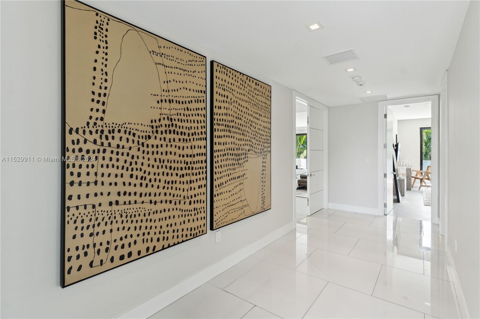 4060 Woodridge Road Miami, FL 33133 - Photo 18 of 49