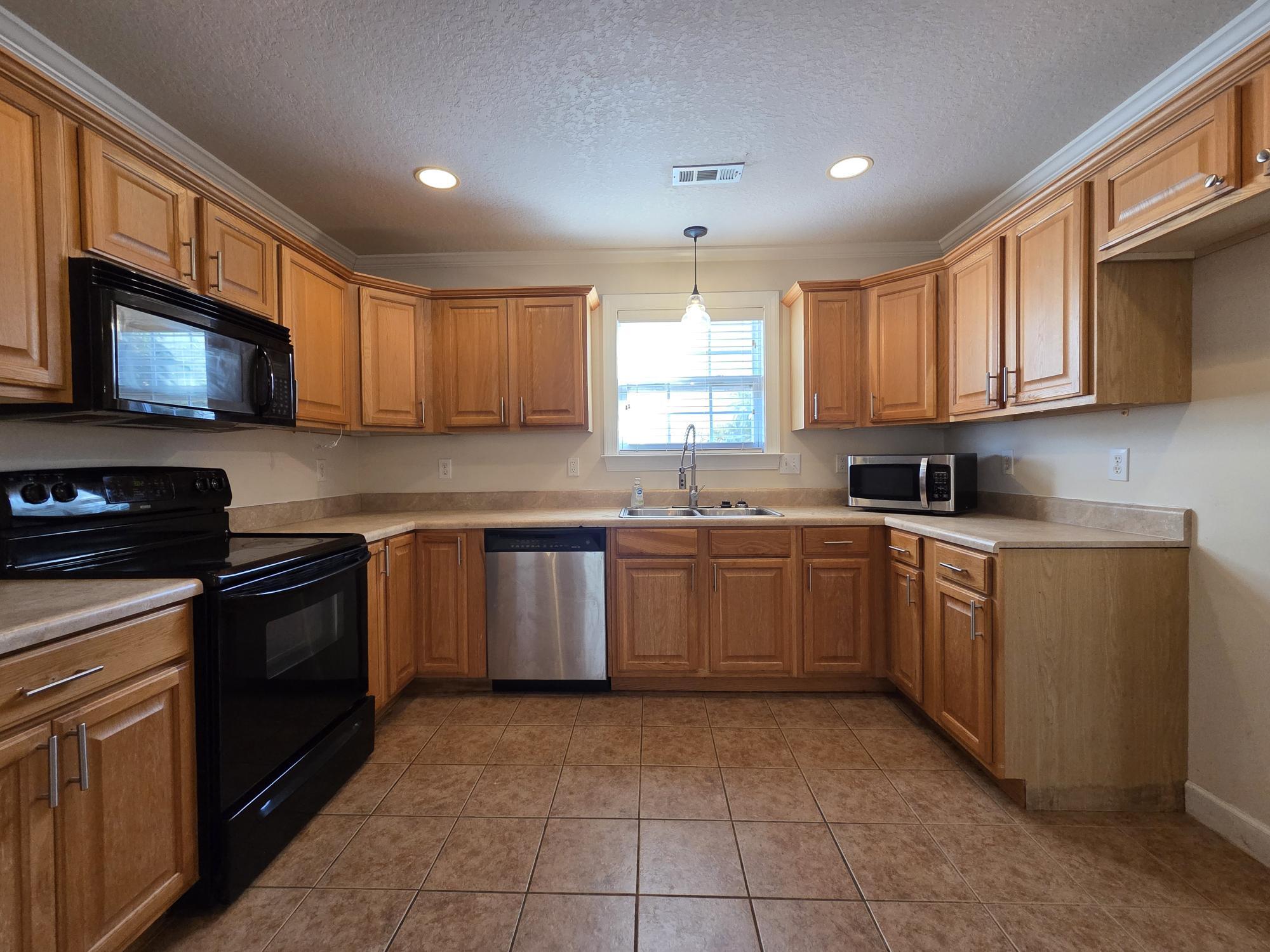 1151 Blue Heron Point Manning, SC 29102 - Photo 13 of 41 KITCHEN