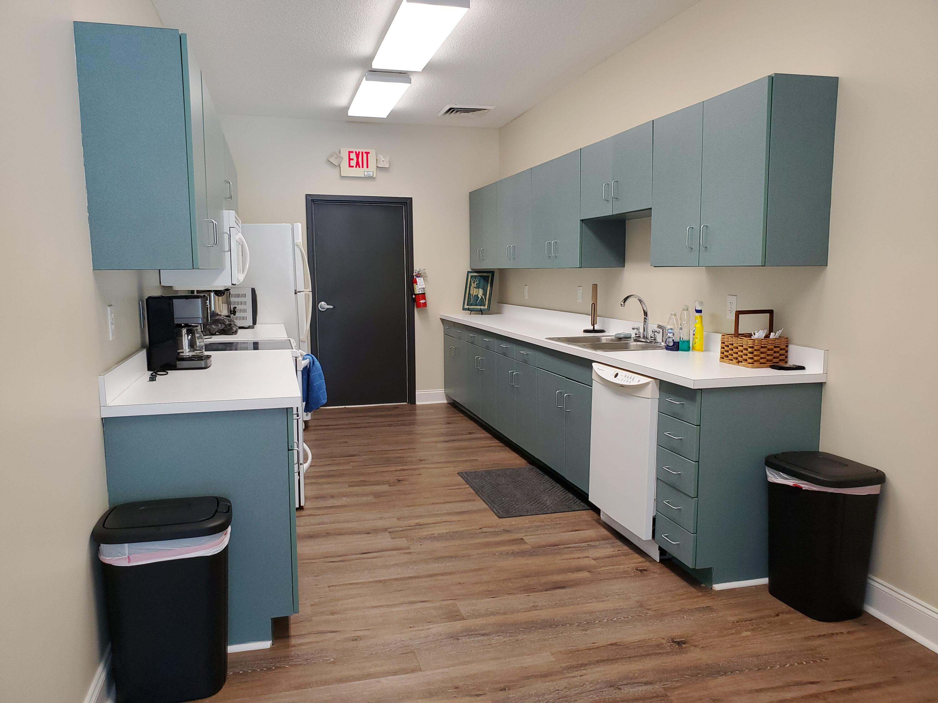 1151 Blue Heron Point Manning, SC 29102 - Photo 32 of 41 KITCHEN