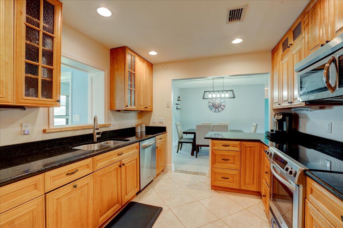 644 Eagle Drive Delray Beach, FL 33444 - Photo 16 of 52 16-644 Eagle Dr-33