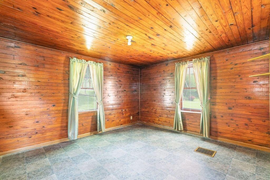 307 Blowing Cave Road Sevierville, TN 37876 - Photo 12 of 37 Gallery Image 12