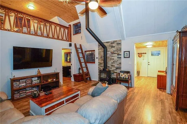 $1,500 | 661 Private Road 7422, Emory, TX 75440