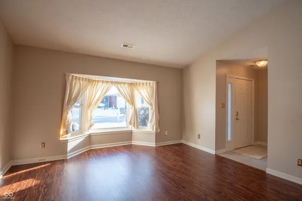 $249,000 | 6510 South Waybridge Court, Indianapolis, IN 46237