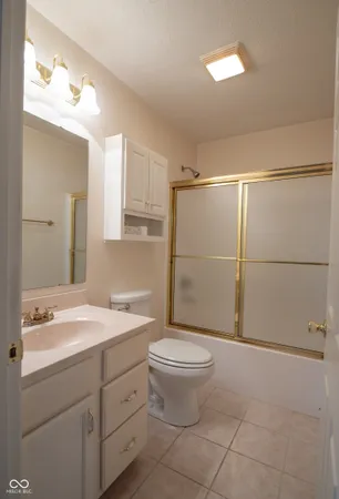 $249,000 | 6510 South Waybridge Court, Indianapolis, IN 46237