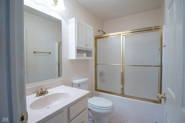 $249,000 | 6510 South Waybridge Court, Indianapolis, IN 46237