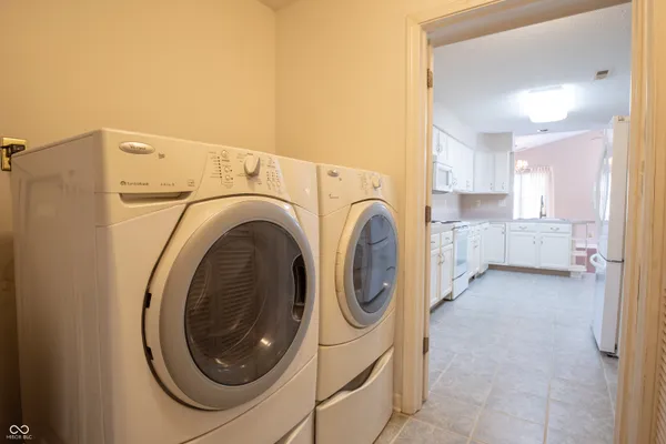 $249,000 | 6510 South Waybridge Court, Indianapolis, IN 46237