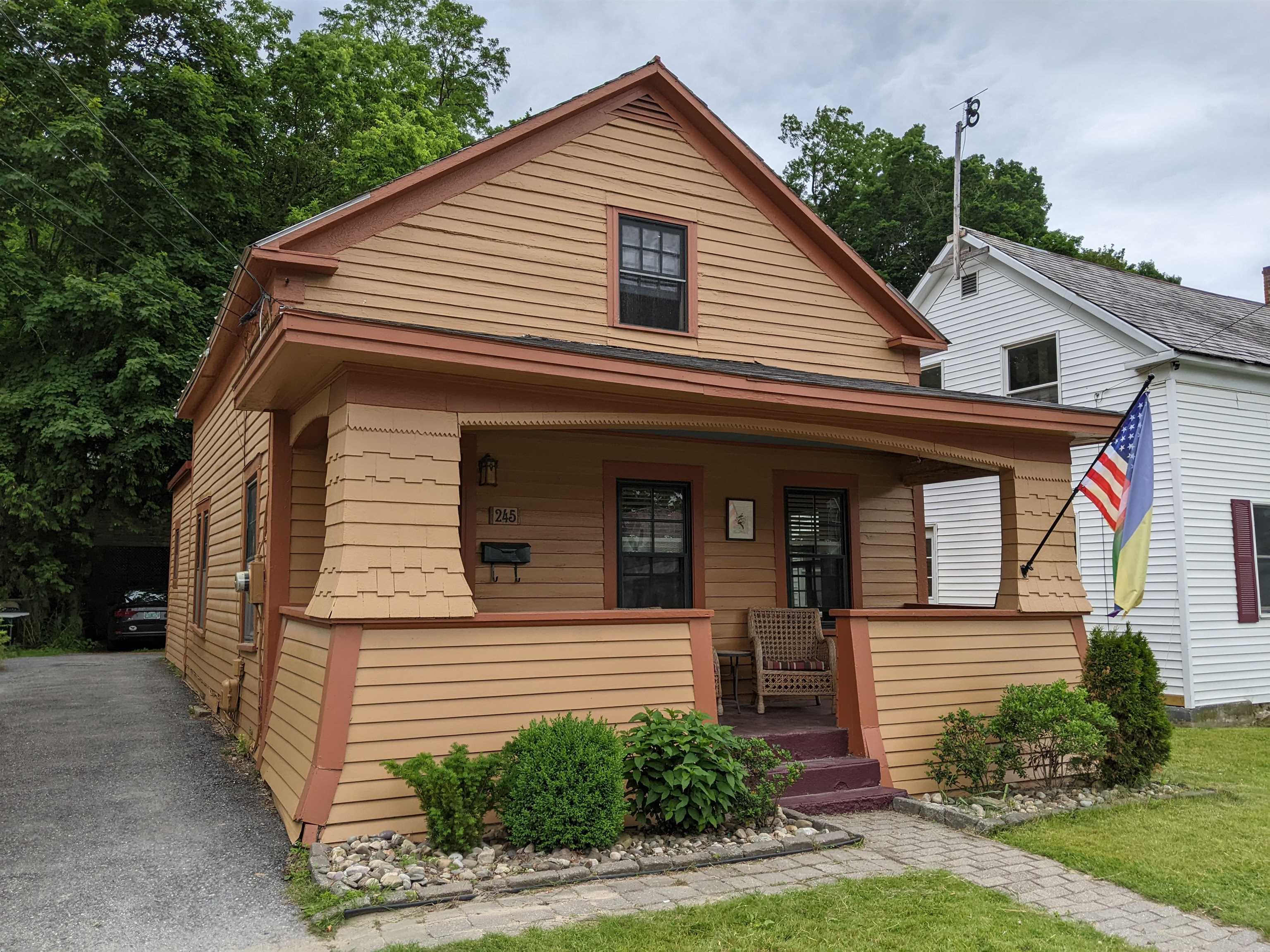 245 Union Street Bennington, VT 05201 - Photo 4 of 37 Gallery Image 4
