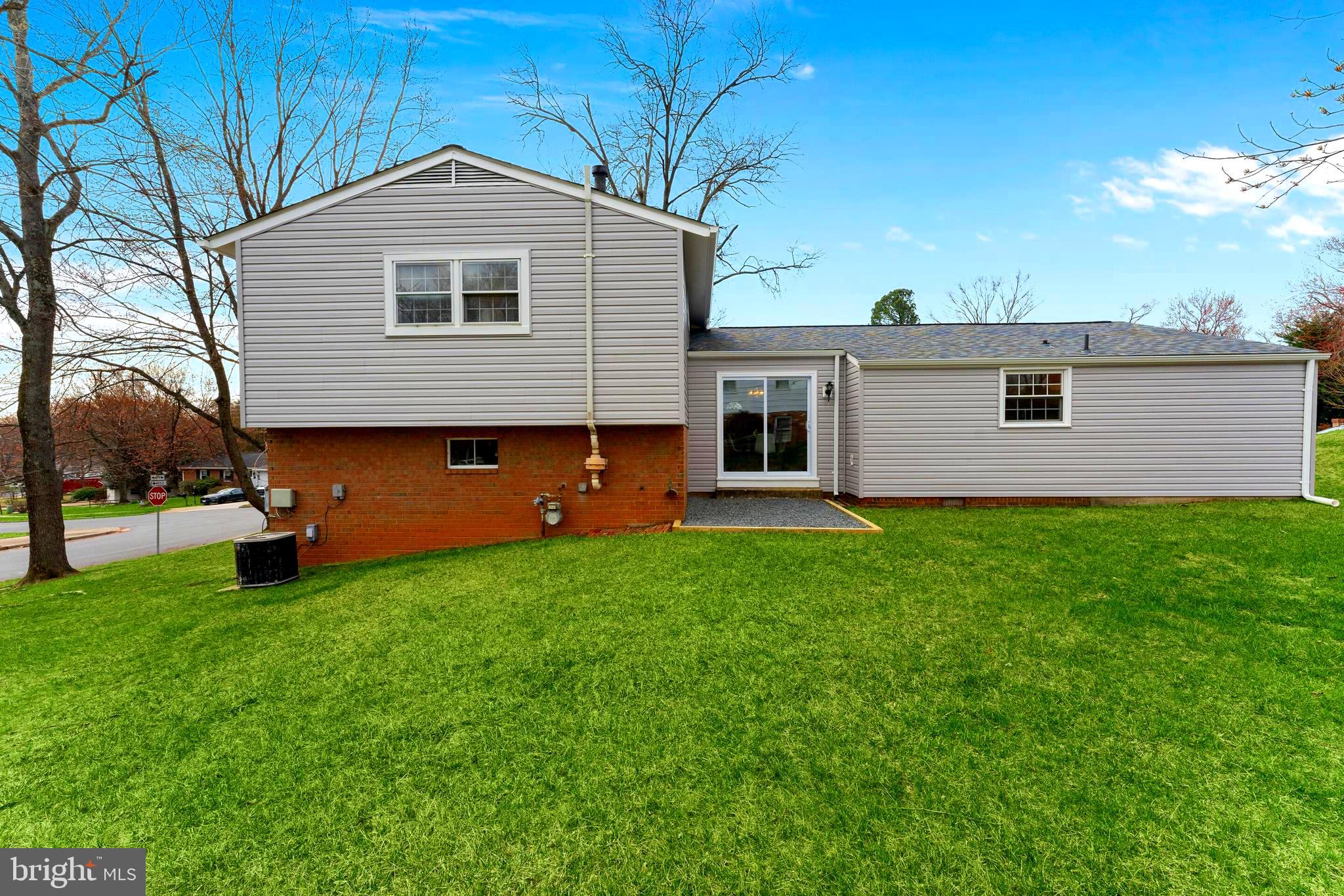 7013 Galgate Drive Springfield, VA 22152 - Photo 26 of 58 REAR EXTERIOR VIEW - ALL NEW A/C UNIT PHOTOS SOON!