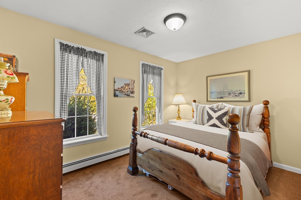 201 Buck Knoll Road Raynham, MA 02767 - Photo 22 of 41