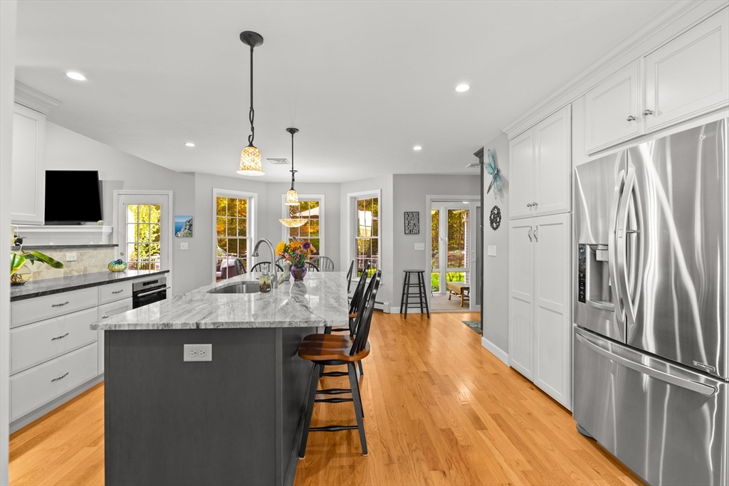 201 Buck Knoll Road Raynham, MA 02767 - Photo 7 of 41