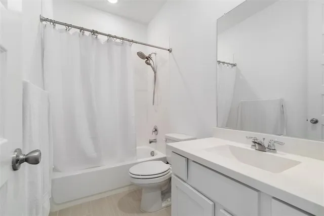 $2,900 | 4005 Crossroads Court, Oak Point, TX 75068