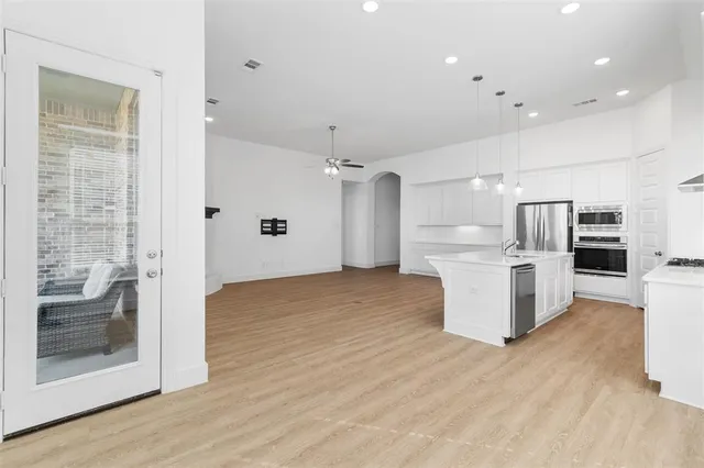 $2,900 | 4005 Crossroads Court, Oak Point, TX 75068