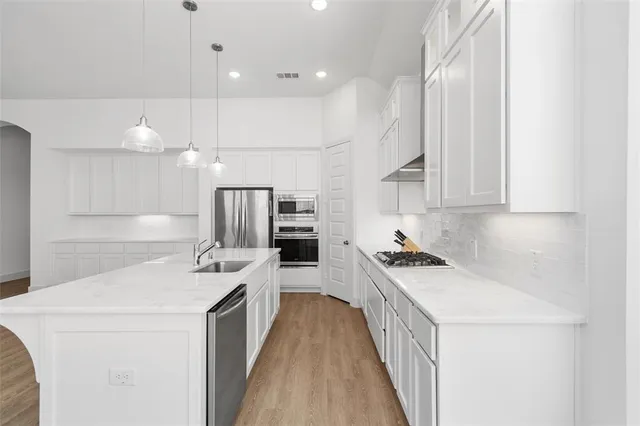 $2,900 | 4005 Crossroads Court, Oak Point, TX 75068