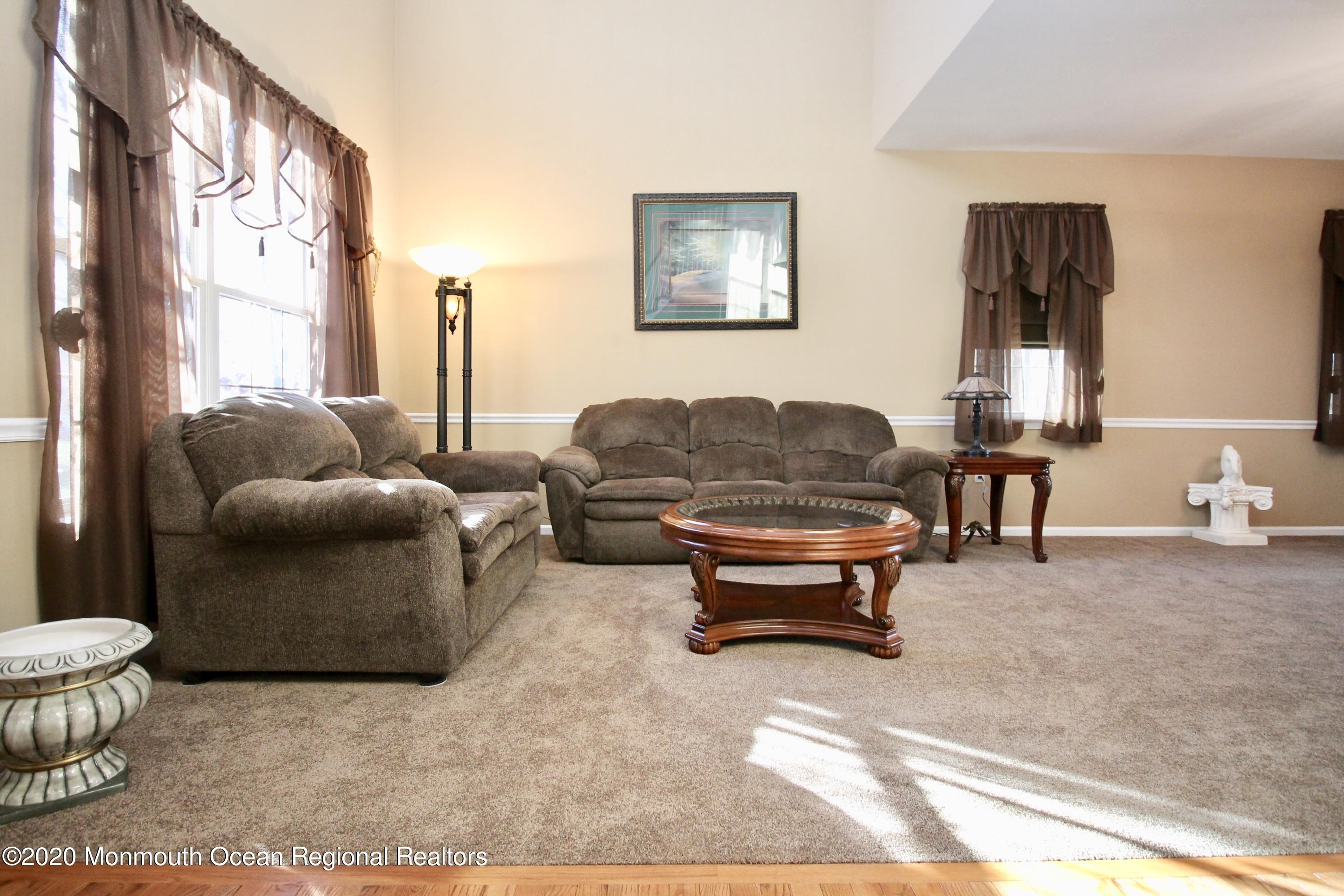 10 Greenwich Drive Jackson, NJ 08527 - Photo 11 of 57 fullsizeoutput_3b4c